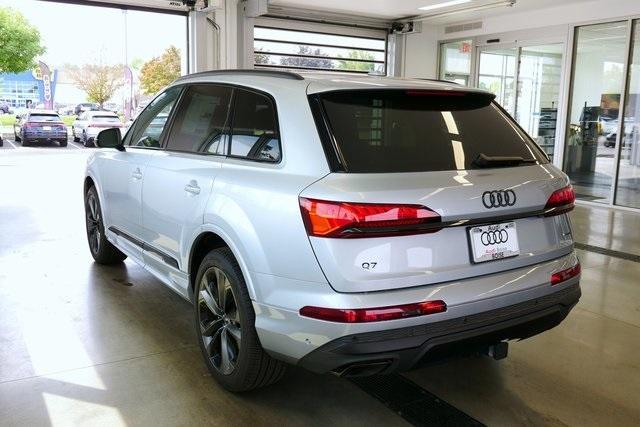 new 2025 Audi Q7 car, priced at $75,305