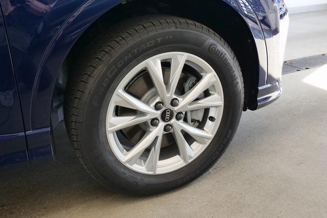 new 2025 Audi Q3 car, priced at $42,166