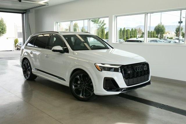 new 2026 Audi Q7 car, priced at $78,295