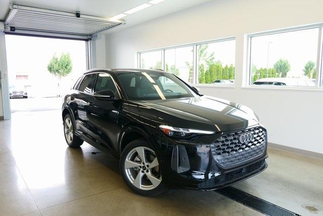 new 2025 Audi Q5 car, priced at $61,300
