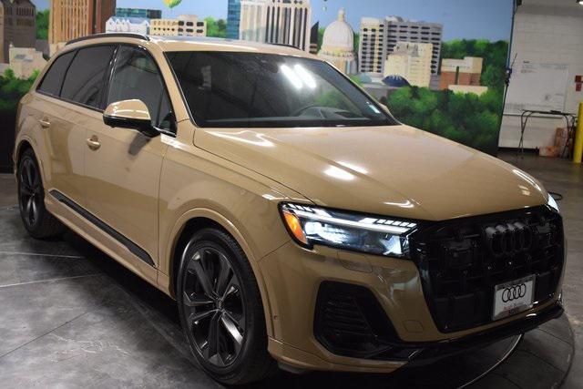 new 2025 Audi Q7 car, priced at $84,125