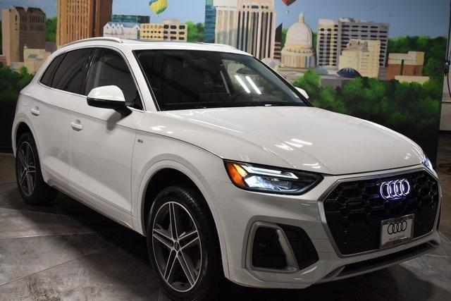 new 2025 Audi Q5 car, priced at $67,485