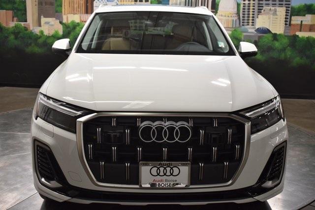 new 2025 Audi Q7 car, priced at $69,805