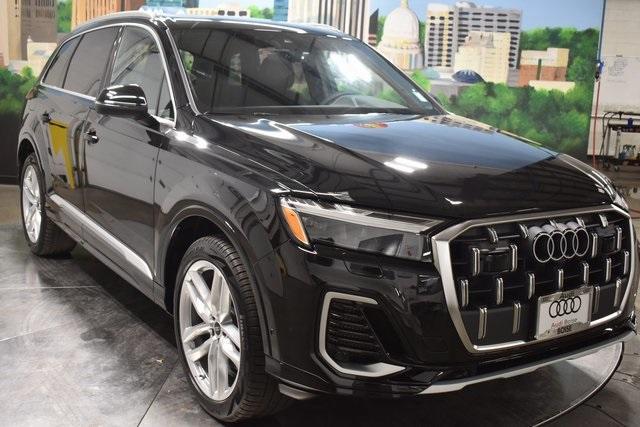 new 2025 Audi Q7 car, priced at $76,800