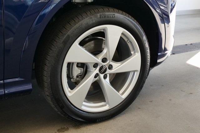 new 2025 Audi Q5 car, priced at $60,975