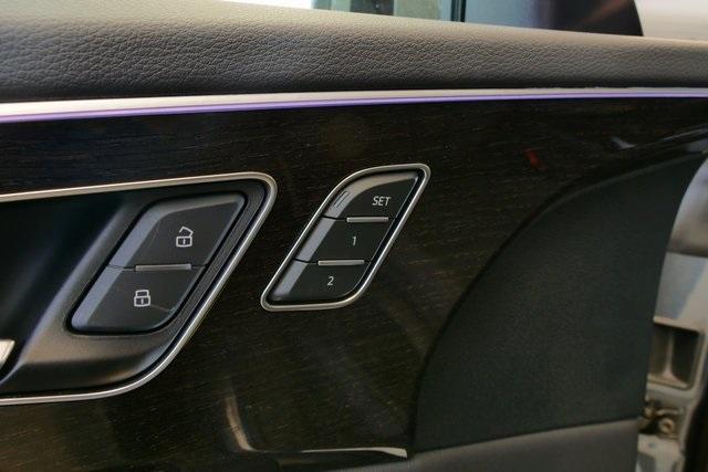 new 2025 Audi Q8 car, priced at $86,560