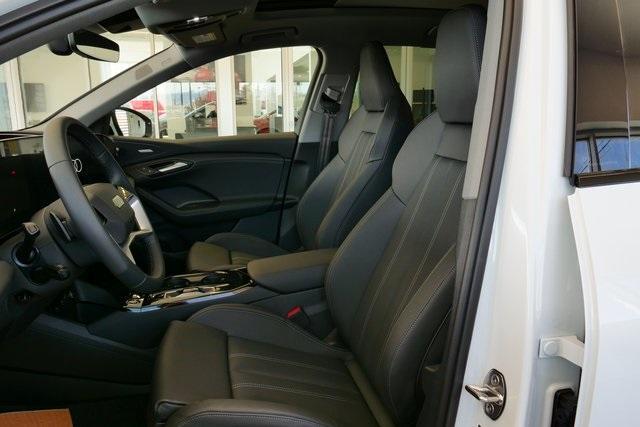new 2025 Audi Q6 e-tron car, priced at $75,840