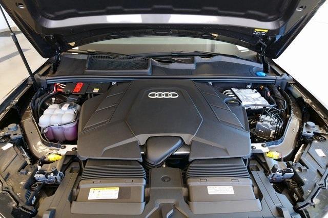 new 2025 Audi Q7 car, priced at $77,750