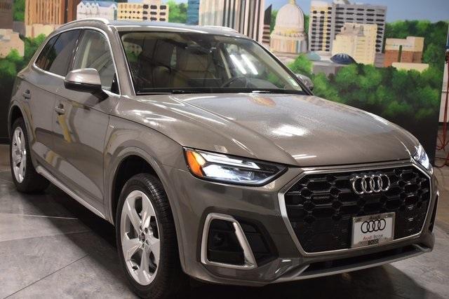 new 2025 Audi Q5 car, priced at $57,550