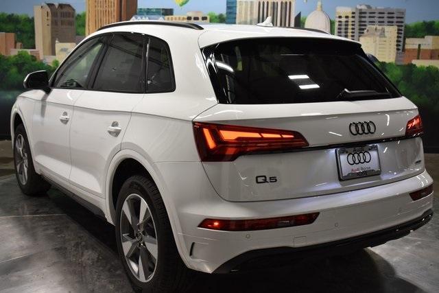 new 2025 Audi Q5 car, priced at $49,565