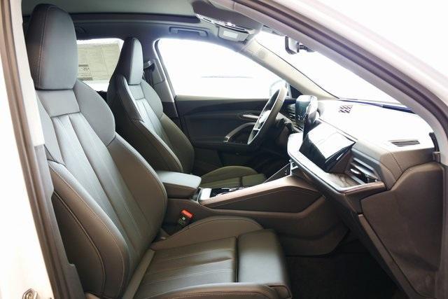 new 2025 Audi Q5 car, priced at $60,175