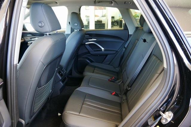new 2025 Audi Q5 car, priced at $60,975