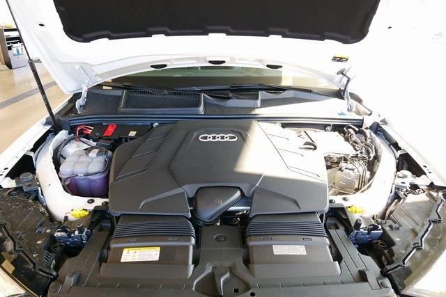 new 2025 Audi Q7 car, priced at $71,637