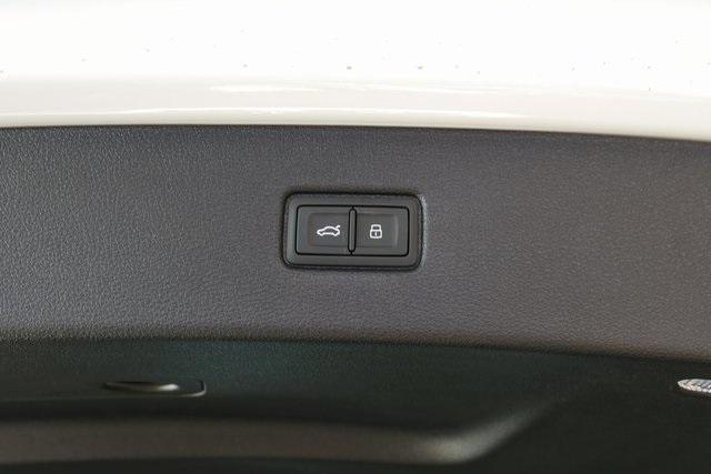 new 2025 Audi Q7 car, priced at $71,637