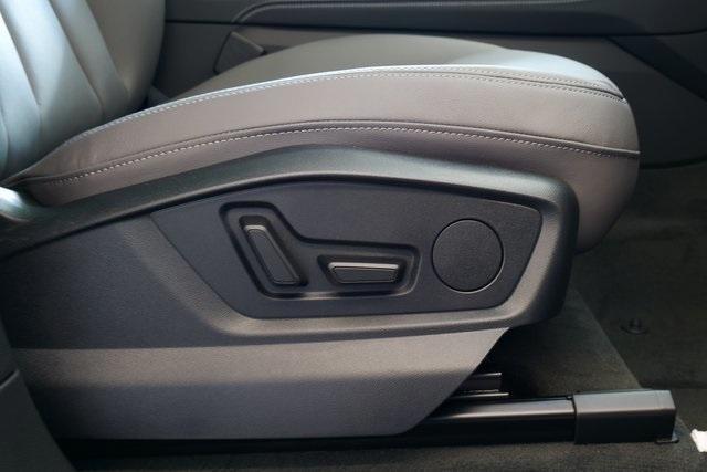 new 2025 Audi Q7 car, priced at $71,637