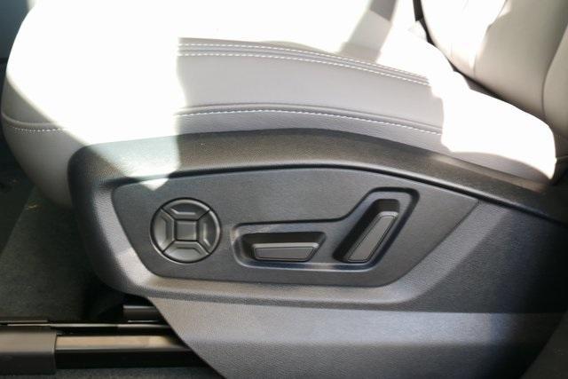 new 2025 Audi Q7 car, priced at $71,637