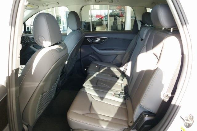 new 2025 Audi Q7 car, priced at $71,637