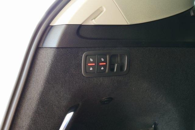 new 2025 Audi Q7 car, priced at $71,637