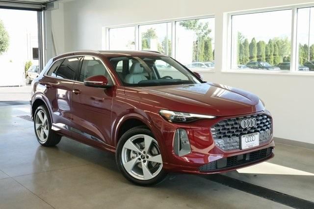 new 2025 Audi Q5 car, priced at $60,975