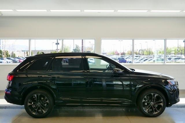 new 2025 Audi Q7 car, priced at $77,695