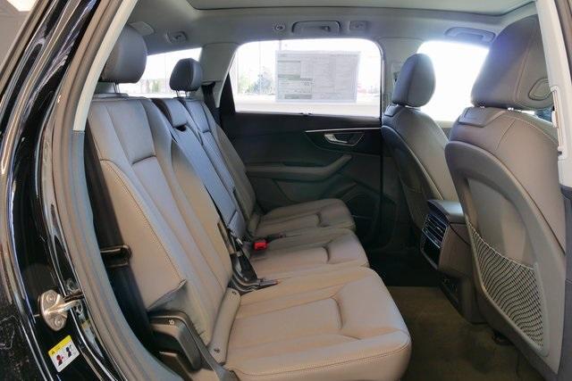 new 2025 Audi Q7 car, priced at $77,695