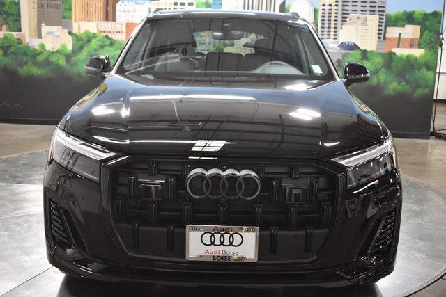 new 2025 Audi Q7 car, priced at $69,200