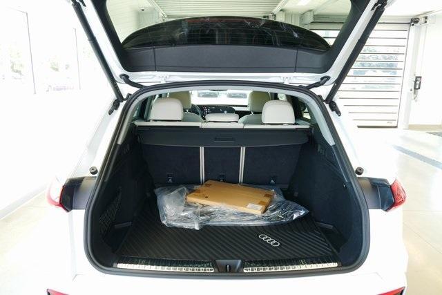 new 2025 Audi Q5 car, priced at $58,040