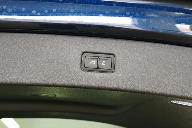 new 2025 Audi Q7 car, priced at $75,305