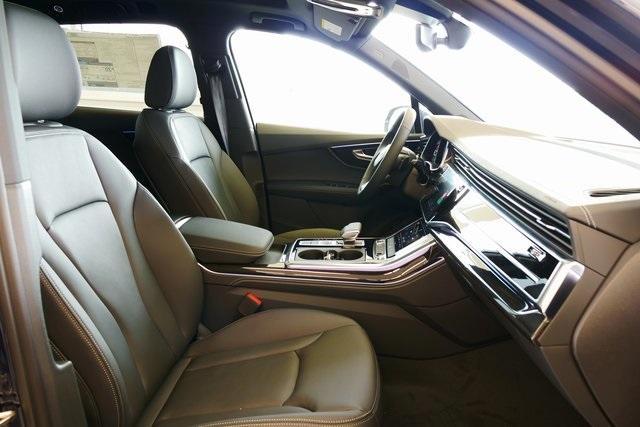 new 2025 Audi Q7 car, priced at $75,305