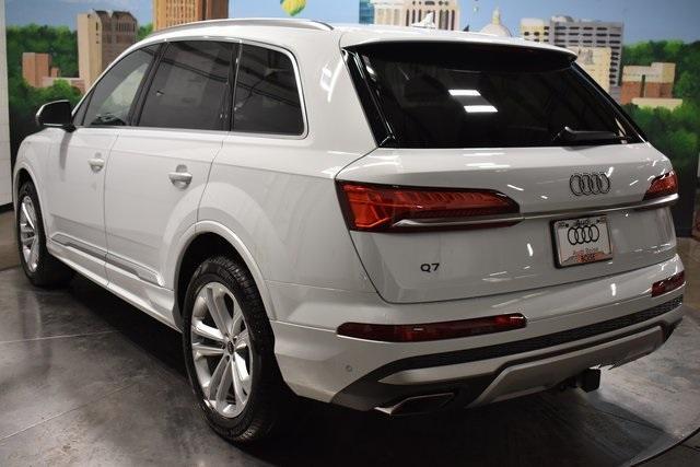 new 2025 Audi Q7 car, priced at $75,890