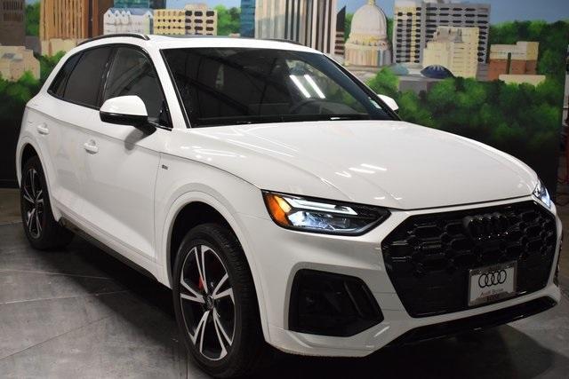 new 2025 Audi Q5 car, priced at $59,605