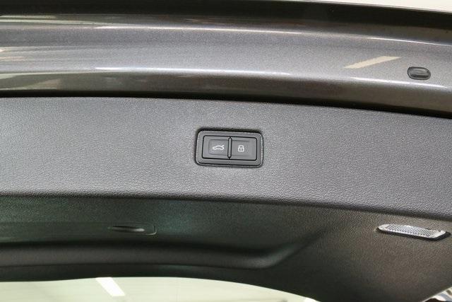 new 2026 Audi Q7 car, priced at $67,390