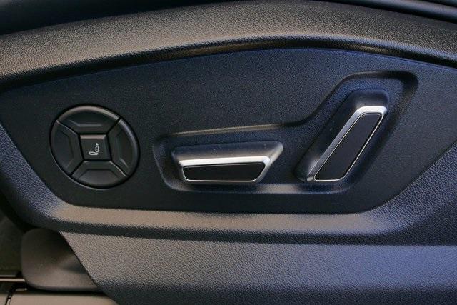 new 2025 Audi Q7 car, priced at $87,905