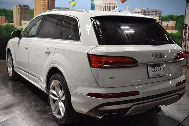 new 2025 Audi Q7 car, priced at $76,800