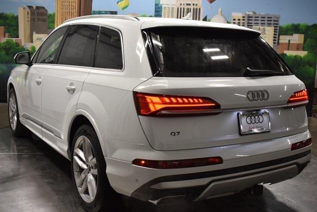 new 2025 Audi Q7 car, priced at $82,800