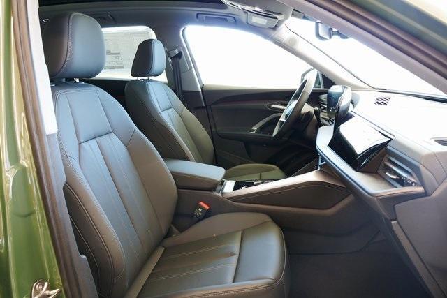 new 2025 Audi Q5 car, priced at $61,600