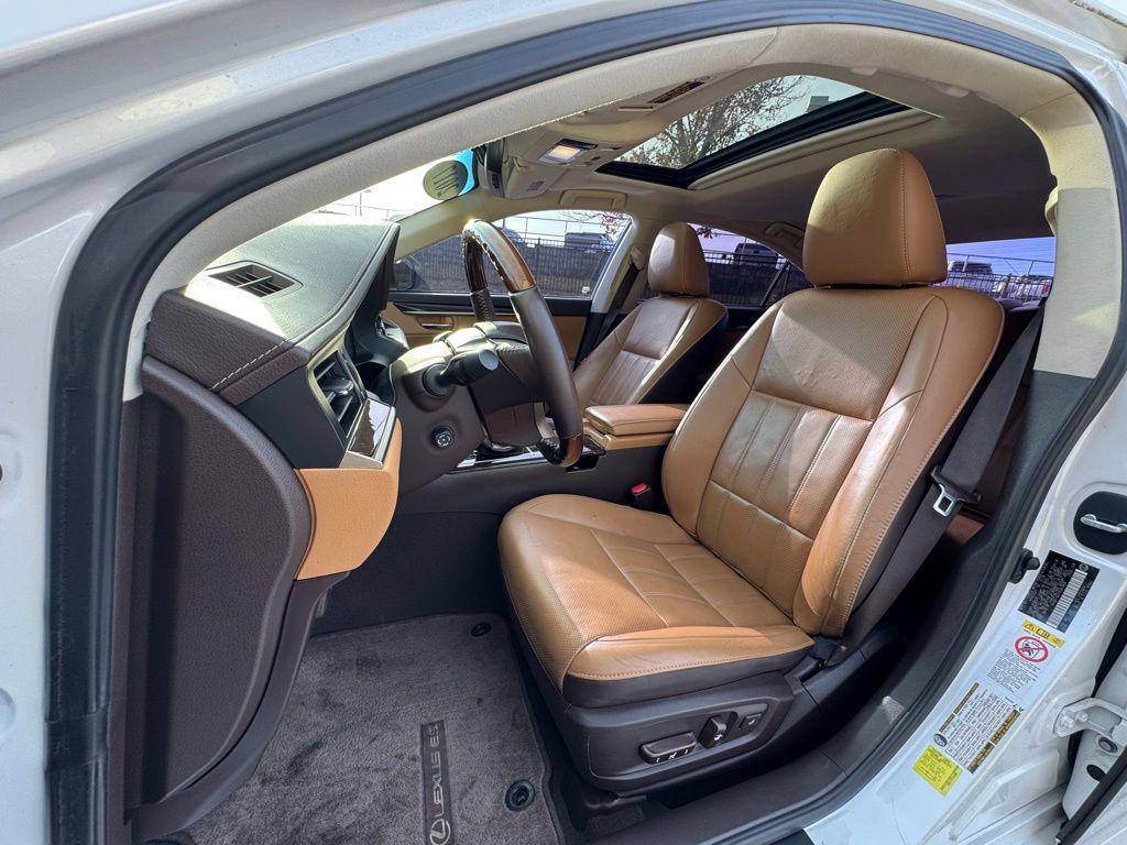 used 2017 Lexus ES 350 car, priced at $26,624
