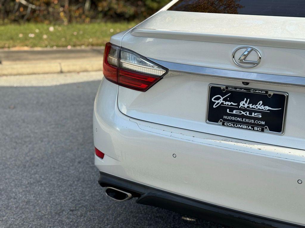 used 2017 Lexus ES 350 car, priced at $26,624