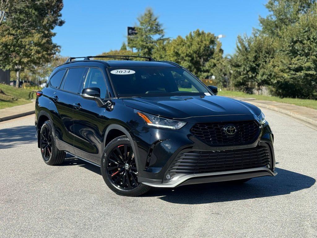used 2024 Toyota Highlander car, priced at $42,963