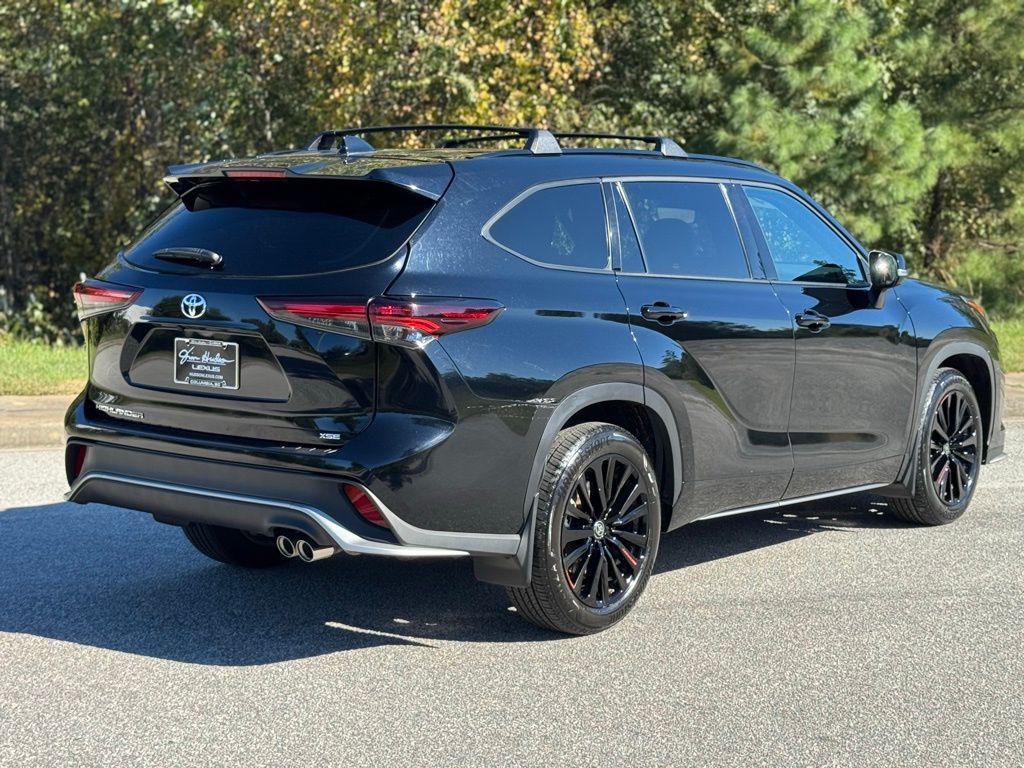 used 2024 Toyota Highlander car, priced at $42,963