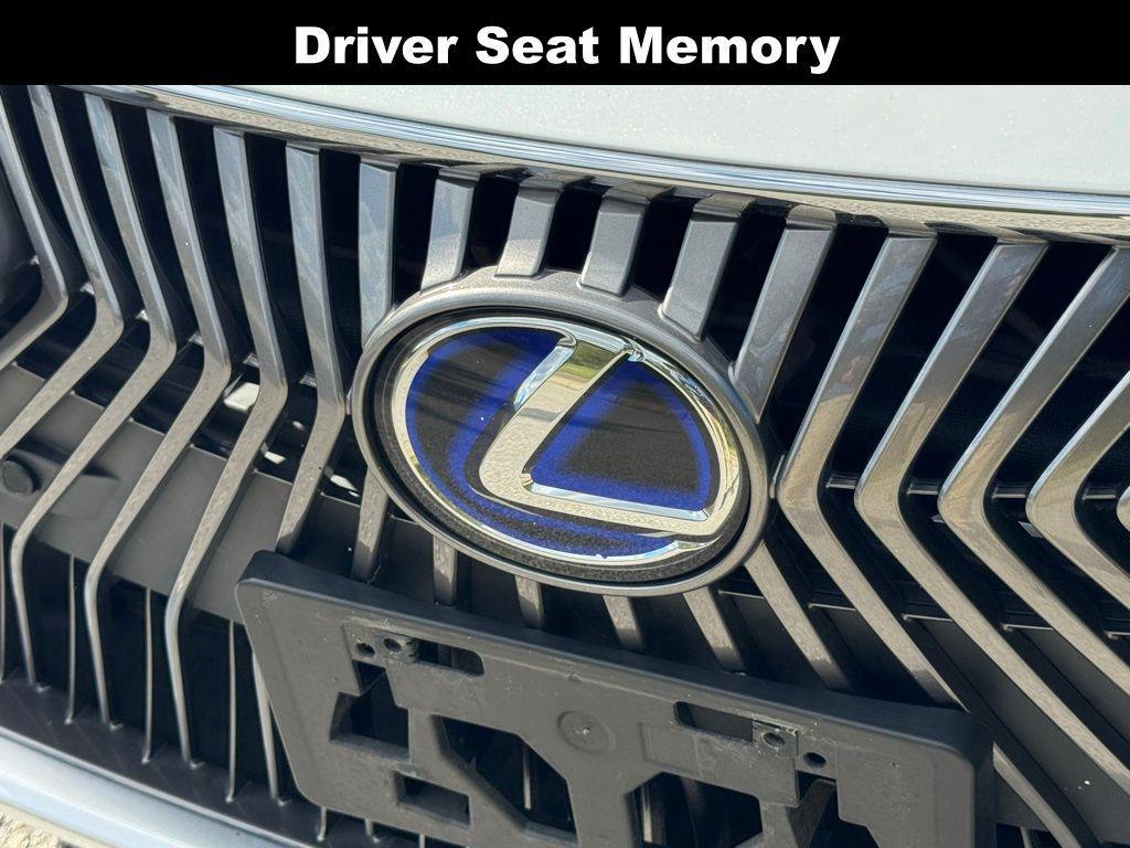 used 2020 Lexus ES 300h car, priced at $35,662