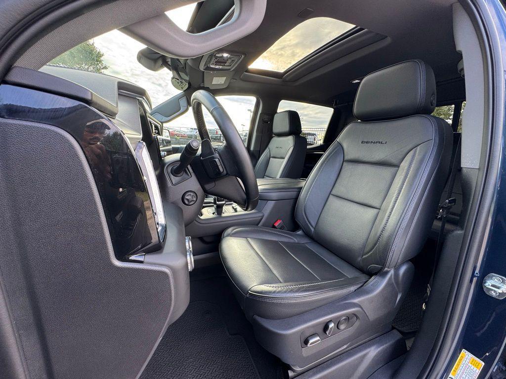 used 2023 GMC Sierra 1500 car, priced at $57,662