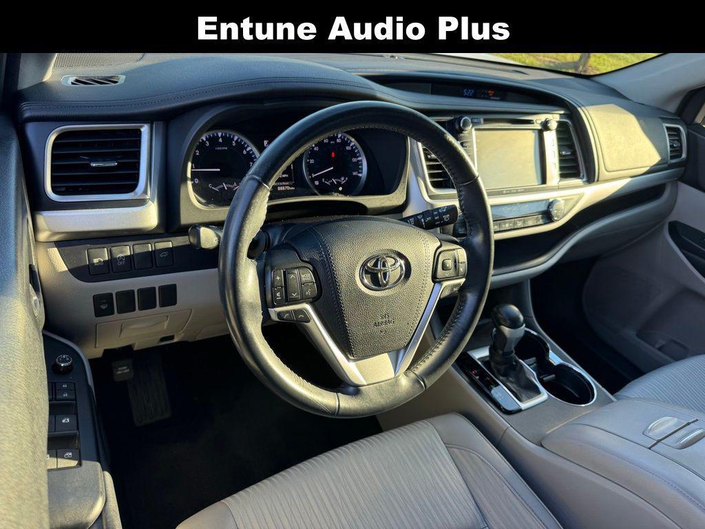 used 2018 Toyota Highlander car, priced at $21,963