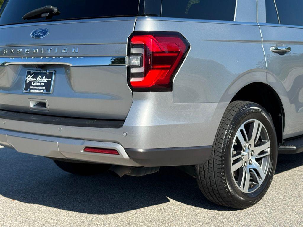 used 2024 Ford Expedition car, priced at $45,643