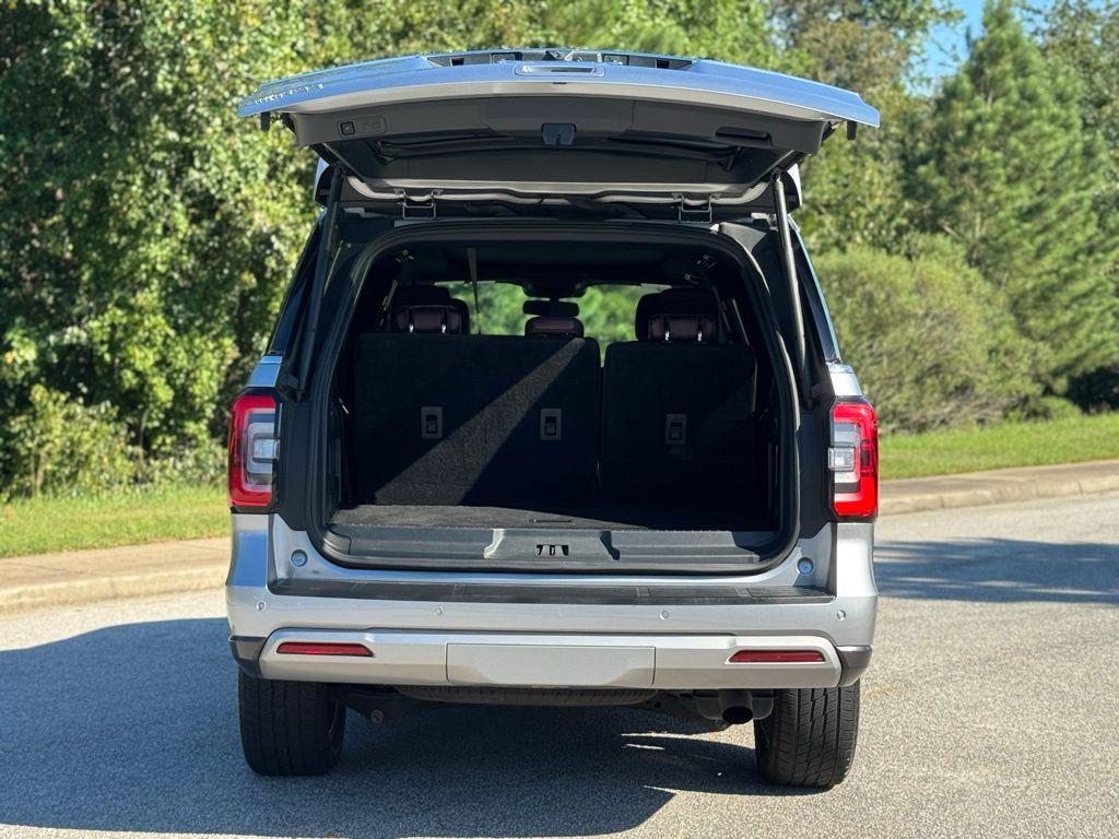 used 2024 Ford Expedition car, priced at $45,643