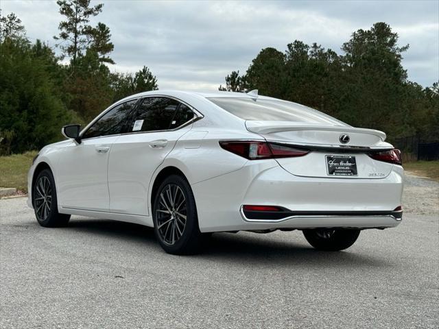 new 2025 Lexus ES 300h car, priced at $53,236