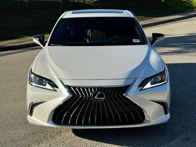 new 2025 Lexus ES 300h car, priced at $54,151