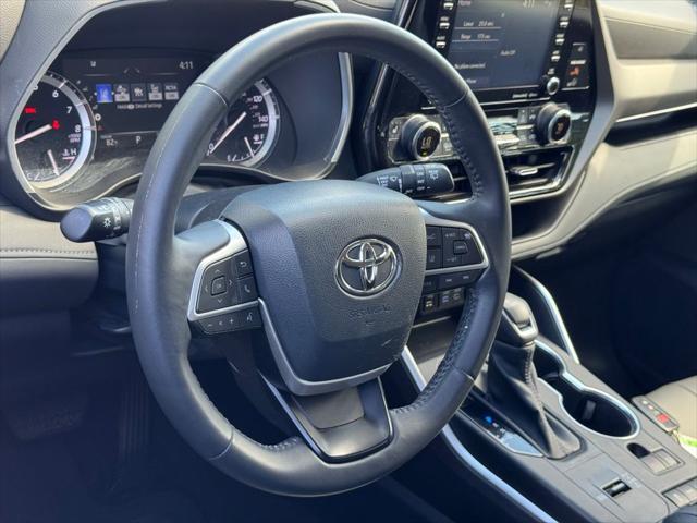 used 2022 Toyota Highlander car, priced at $36,963