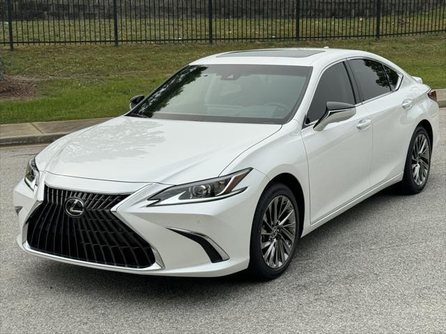 new 2024 Lexus ES 300h car, priced at $56,052