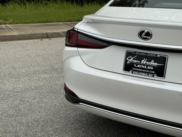 new 2024 Lexus ES 300h car, priced at $56,052